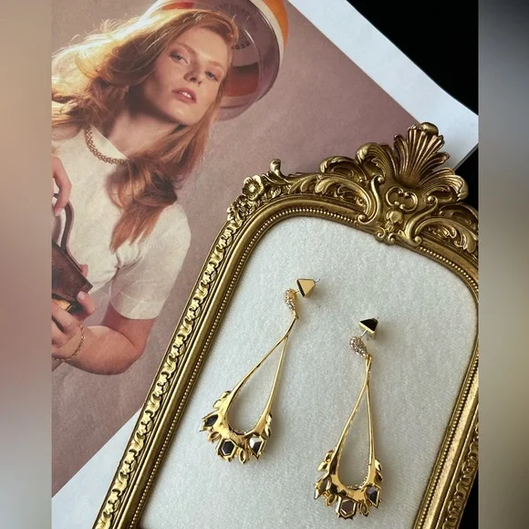 🎁 ALEXIS BITTAR – Miss Havisham Jagged Diamond earrings🆕 FINAL PRICE-last 1 - Picture 6 of 10